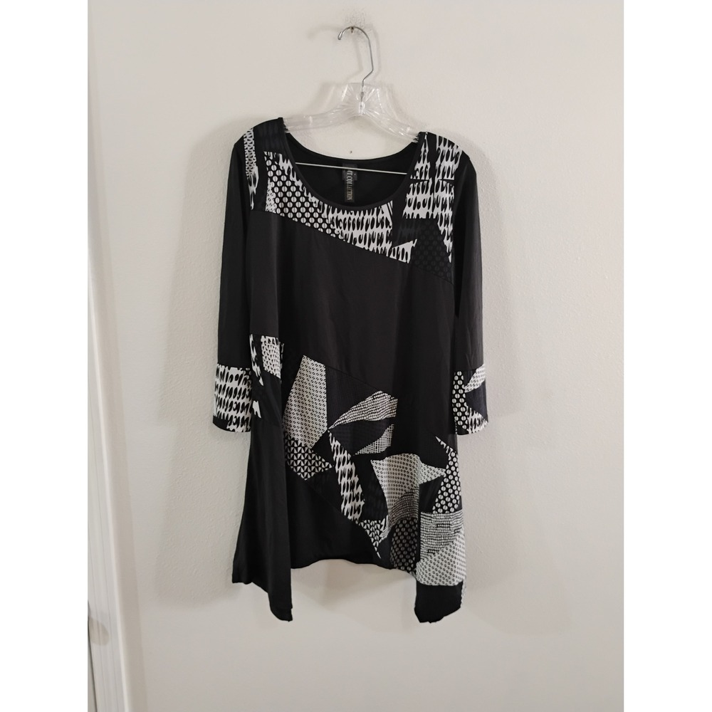 MT Collection Black White Geometric Tunic Sharkbite Hem 3/4 Sleeve Top Medium